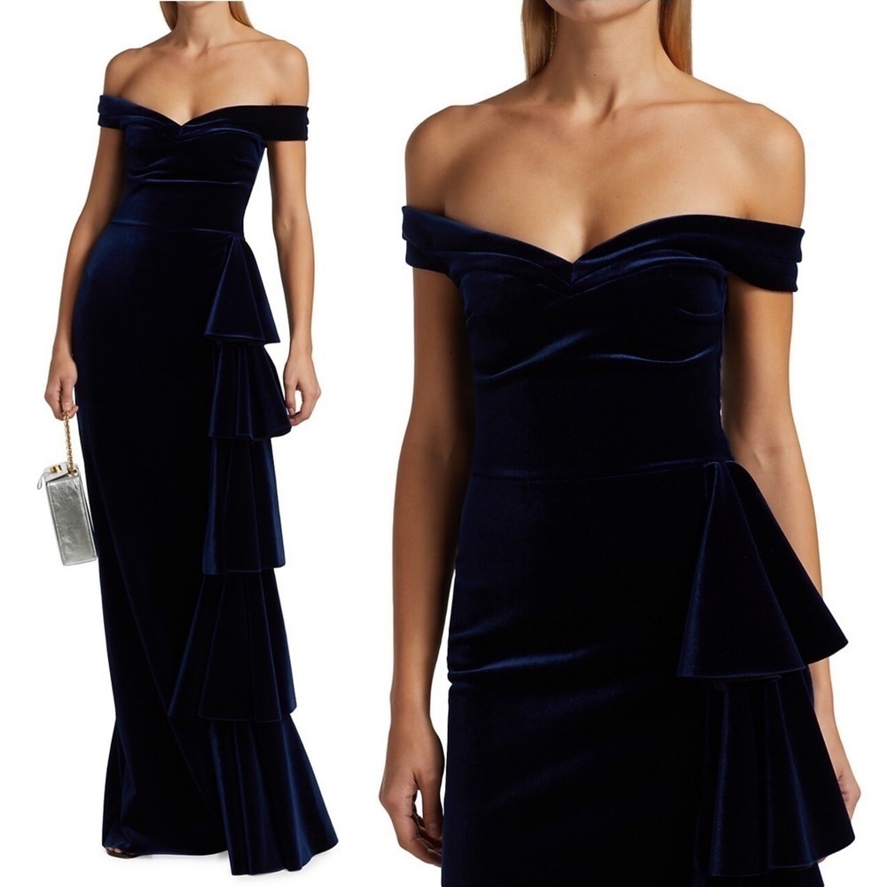 Chiara Boni La Petite Robe Willa Off-The-Shoulder Velvet Gown in Blu Notte